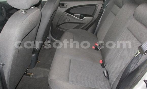 Sayi Na hannu Ford Ikon Silver Mota in Maseru a Maseru Sayi Na hannu Ford Ikon Silver Mota in Maseru a Maseru