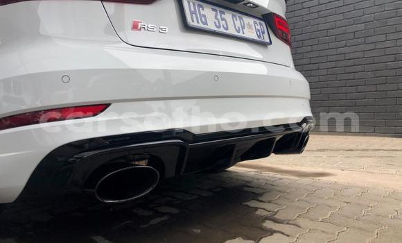 Sayi Na hannu Audi RS3 White Mota in Maseru a Maseru Sayi Na hannu Audi RS3 White Mota in Maseru a Maseru