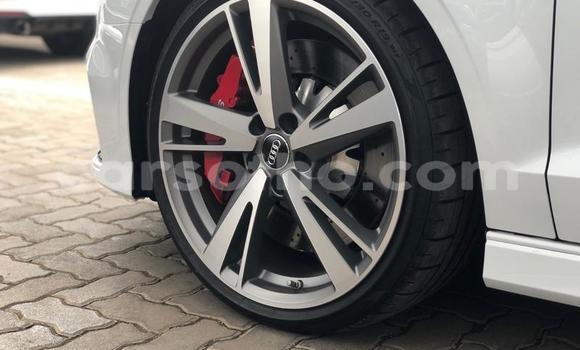 Sayi Na hannu Audi RS3 White Mota in Maseru a Maseru Sayi Na hannu Audi RS3 White Mota in Maseru a Maseru