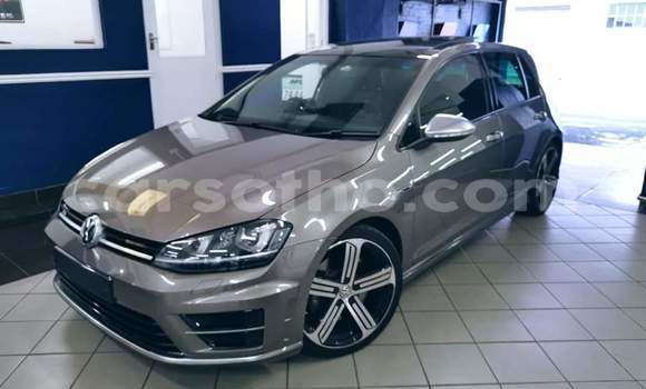Sayi Na hannu Volkswagen Golf R Silver Mota in Maseru a Maseru Sayi Na hannu Volkswagen Golf R Silver Mota in Maseru a Maseru