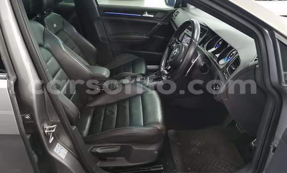 Sayi Na hannu Volkswagen Golf R Silver Mota in Maseru a Maseru Sayi Na hannu Volkswagen Golf R Silver Mota in Maseru a Maseru