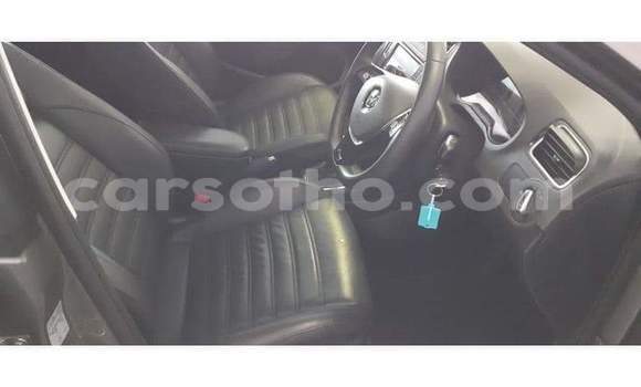 Sayi Na hannu Volkswagen Polo Silver Mota in Maseru a Maseru Sayi Na hannu Volkswagen Polo Silver Mota in Maseru a Maseru