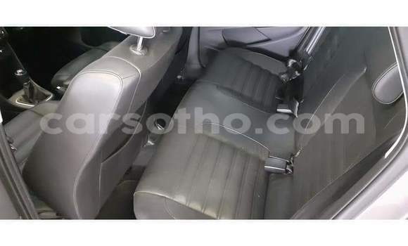 Sayi Na hannu Volkswagen Polo Silver Mota in Maseru a Maseru Sayi Na hannu Volkswagen Polo Silver Mota in Maseru a Maseru