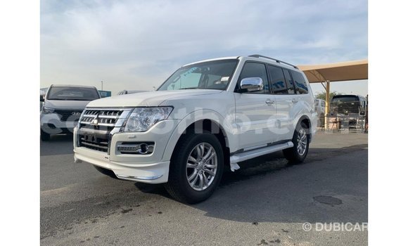Sayi Imported Mitsubishi Pajero White Mota in Import - Dubai a Maseru Sayi Imported Mitsubishi Pajero White Mota in Import - Dubai a Maseru