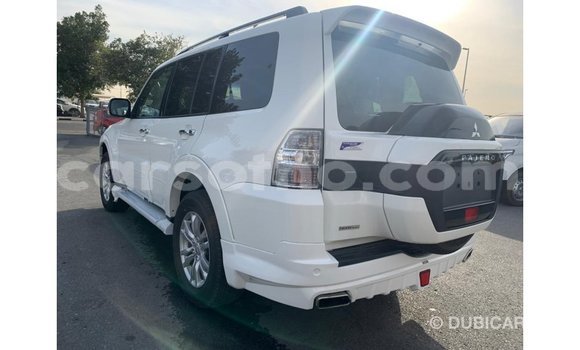 Sayi Imported Mitsubishi Pajero White Mota in Import - Dubai a Maseru Sayi Imported Mitsubishi Pajero White Mota in Import - Dubai a Maseru