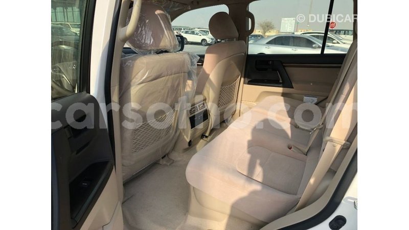 Big with watermark toyota land cruiser maseru import dubai 16964