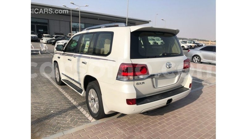 Big with watermark toyota land cruiser maseru import dubai 16964