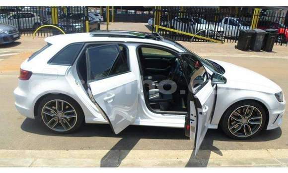 Acheter Occasion Voiture Audi RS3 Blanc à Maseru, Maseru Acheter Occasion Voiture Audi RS3 Blanc à Maseru, Maseru