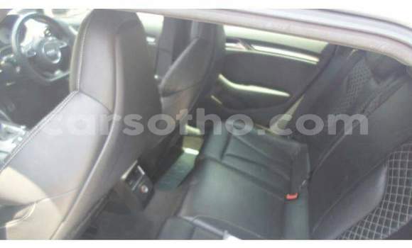 Acheter Occasion Voiture Audi RS3 Blanc à Maseru, Maseru Acheter Occasion Voiture Audi RS3 Blanc à Maseru, Maseru