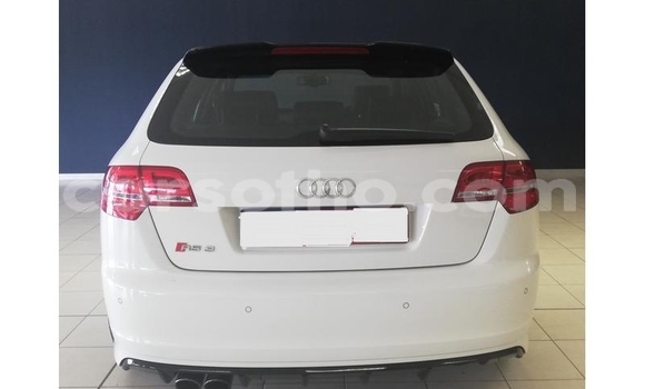 اشتري مستعمل Audi RS3 White سيارة في Hlotse في Leribe اشتري مستعمل Audi RS3 White سيارة في Hlotse في Leribe