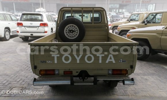 Acheter Import Voiture Toyota Land Cruiser Beige à Import - Dubai, Maseru Acheter Import Voiture Toyota Land Cruiser Beige à Import - Dubai, Maseru