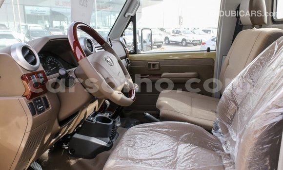 اشتري Imported Toyota Land Cruiser Beige سيارة في Import - Dubai في Maseru اشتري Imported Toyota Land Cruiser Beige سيارة في Import - Dubai في Maseru