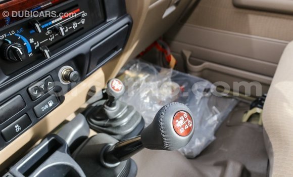 اشتري Imported Toyota Land Cruiser Beige سيارة في Import - Dubai في Maseru اشتري Imported Toyota Land Cruiser Beige سيارة في Import - Dubai في Maseru