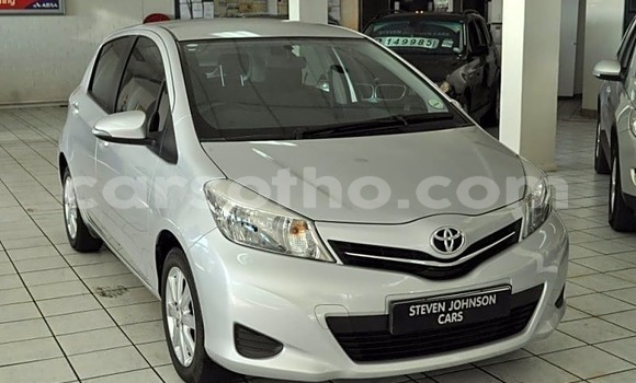 Buy Used Toyota Yaris White Car in Mafeteng in Mafeteng Buy Used Toyota Yaris White Car in Mafeteng in Mafeteng