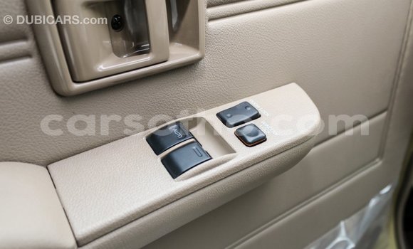 اشتري Imported Toyota Land Cruiser Beige سيارة في Import - Dubai في Maseru اشتري Imported Toyota Land Cruiser Beige سيارة في Import - Dubai في Maseru