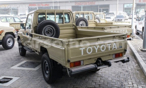 اشتري Imported Toyota Land Cruiser Beige سيارة في Import - Dubai في Maseru اشتري Imported Toyota Land Cruiser Beige سيارة في Import - Dubai في Maseru