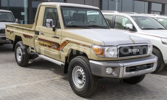 اشتري Imported Toyota Land Cruiser Beige سيارة في Import - Dubai في Maseru اشتري Imported Toyota Land Cruiser Beige سيارة في Import - Dubai في Maseru