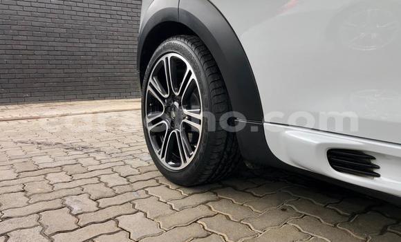 Sayi Na hannu Mini Countryman White Mota in Maseru a Maseru Sayi Na hannu Mini Countryman White Mota in Maseru a Maseru