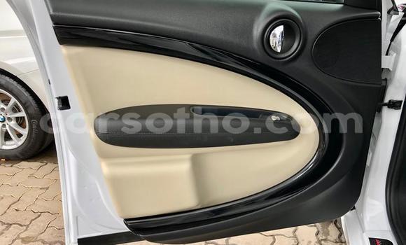 Sayi Na hannu Mini Countryman White Mota in Maseru a Maseru Sayi Na hannu Mini Countryman White Mota in Maseru a Maseru