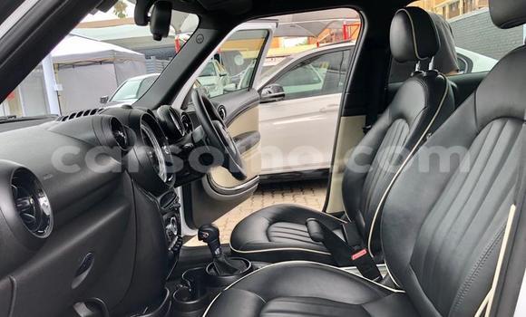 Sayi Na hannu Mini Countryman White Mota in Maseru a Maseru Sayi Na hannu Mini Countryman White Mota in Maseru a Maseru