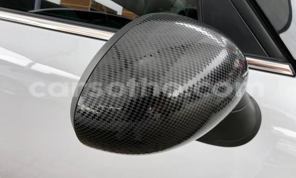 Sayi Na hannu Mini Countryman White Mota in Maseru a Maseru Sayi Na hannu Mini Countryman White Mota in Maseru a Maseru