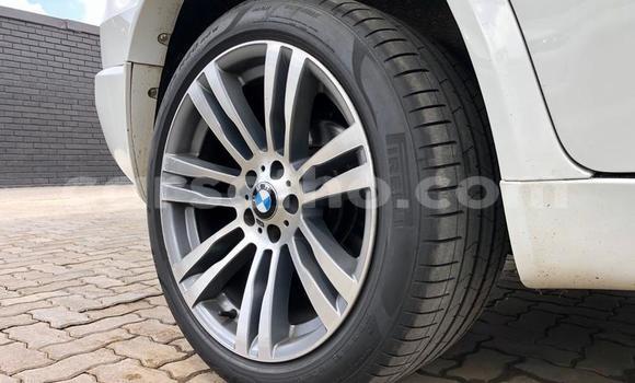 Sayi Na hannu BMW X5 White Mota in Maseru a Maseru Sayi Na hannu BMW X5 White Mota in Maseru a Maseru