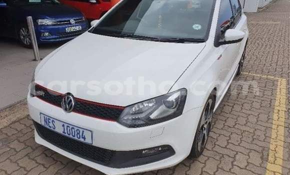 اشتري مستعمل Volkswagen Polo GTI White سيارة في Maseru في Maseru اشتري مستعمل Volkswagen Polo GTI White سيارة في Maseru في Maseru
