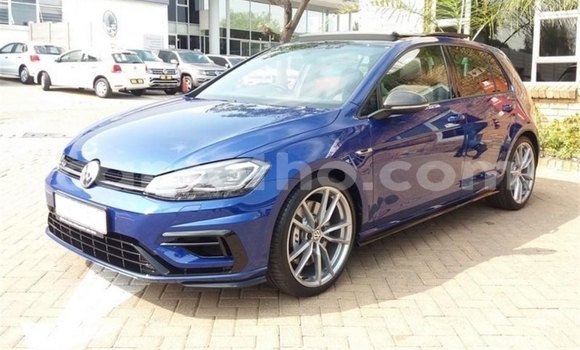 Buy Used Volkswagen Golf R Blue Car in Hlotse in Leribe Buy Used Volkswagen Golf R Blue Car in Hlotse in Leribe