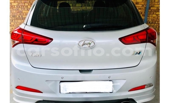 Sayi Na hannu Hyundai i20 Silver Mota in Hlotse a Leribe Sayi Na hannu Hyundai i20 Silver Mota in Hlotse a Leribe