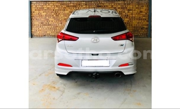 Sayi Na hannu Hyundai i20 Silver Mota in Hlotse a Leribe Sayi Na hannu Hyundai i20 Silver Mota in Hlotse a Leribe