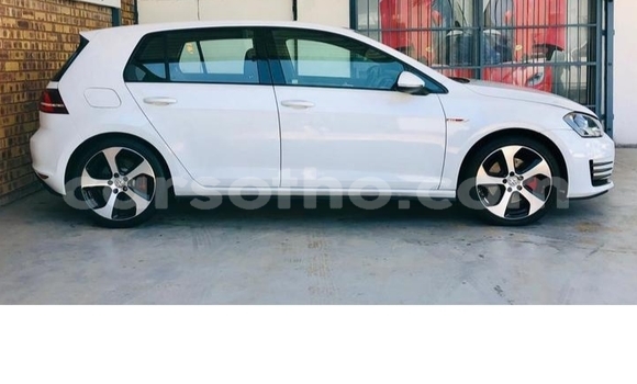 اشتري مستعمل Volkswagen Golf GTI White سيارة في Hlotse في Leribe اشتري مستعمل Volkswagen Golf GTI White سيارة في Hlotse في Leribe