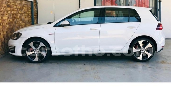 اشتري مستعمل Volkswagen Golf GTI White سيارة في Hlotse في Leribe اشتري مستعمل Volkswagen Golf GTI White سيارة في Hlotse في Leribe