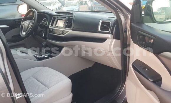 Buy Import Toyota Highlander Other Car in Import - Dubai in Maseru Buy Import Toyota Highlander Other Car in Import - Dubai in Maseru