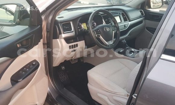 Buy Import Toyota Highlander Other Car in Import - Dubai in Maseru Buy Import Toyota Highlander Other Car in Import - Dubai in Maseru