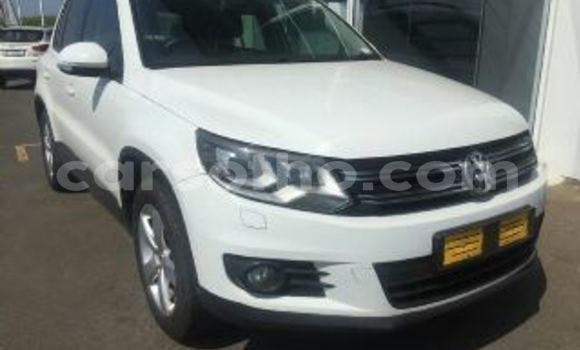 Sayi Na hannu Volkswagen Tiguan White Mota in Maseru a Maseru Sayi Na hannu Volkswagen Tiguan White Mota in Maseru a Maseru