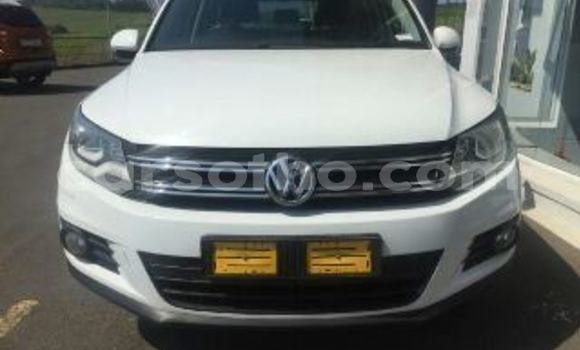 Sayi Na hannu Volkswagen Tiguan White Mota in Maseru a Maseru Sayi Na hannu Volkswagen Tiguan White Mota in Maseru a Maseru