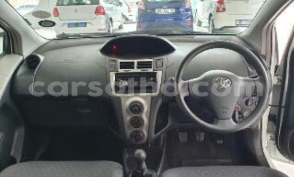 اشتري مستعمل Toyota Yaris White سيارة في Maseru في Maseru اشتري مستعمل Toyota Yaris White سيارة في Maseru في Maseru