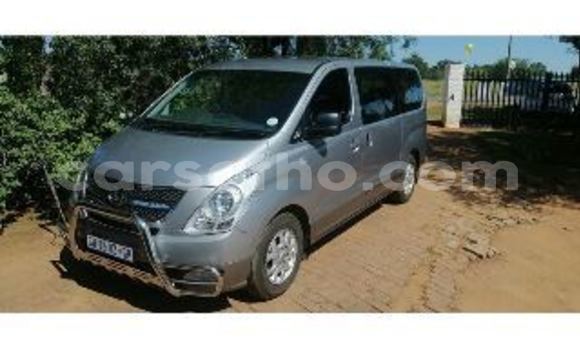 Acheter Occasion Voiture Hyundai H1 Gris à Maseru, Maseru Acheter Occasion Voiture Hyundai H1 Gris à Maseru, Maseru