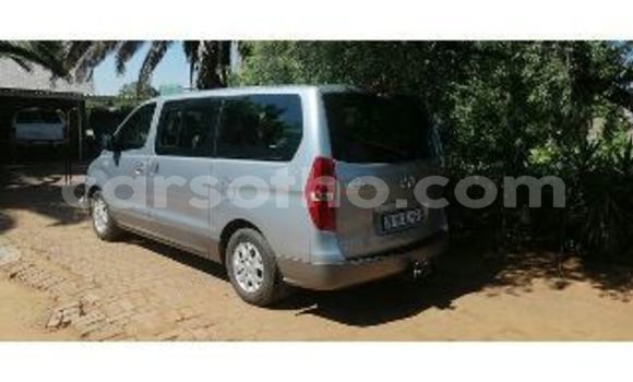 Acheter Occasion Voiture Hyundai H1 Gris à Maseru, Maseru Acheter Occasion Voiture Hyundai H1 Gris à Maseru, Maseru