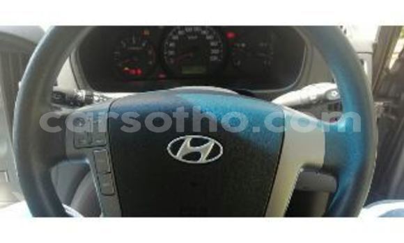 Acheter Occasion Voiture Hyundai H1 Gris à Maseru, Maseru Acheter Occasion Voiture Hyundai H1 Gris à Maseru, Maseru