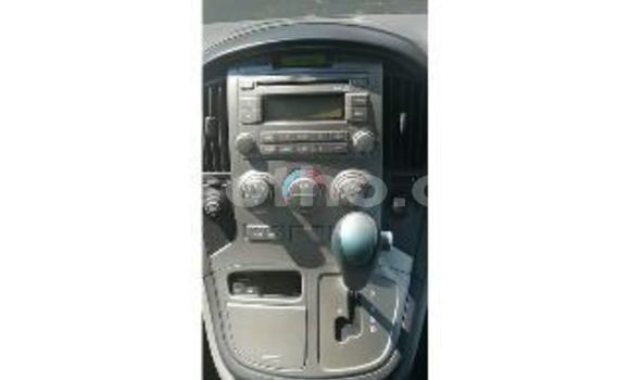 Acheter Occasion Voiture Hyundai H1 Gris à Maseru, Maseru Acheter Occasion Voiture Hyundai H1 Gris à Maseru, Maseru