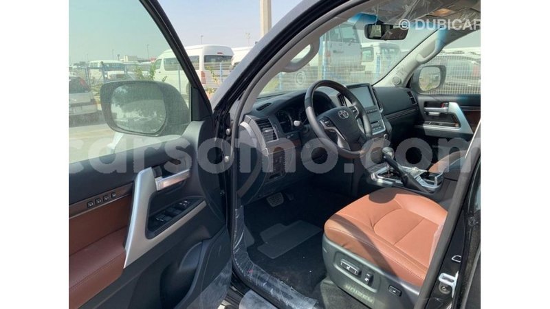 Big with watermark toyota land cruiser maseru import dubai 17030