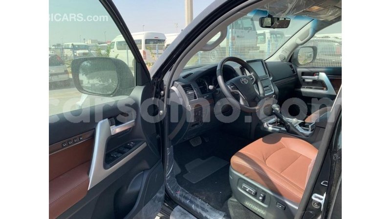 Big with watermark toyota land cruiser maseru import dubai 17030