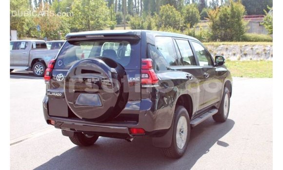 Sayi Imported Toyota Hilux Black Mota in Import - Dubai a Maseru Sayi Imported Toyota Hilux Black Mota in Import - Dubai a Maseru