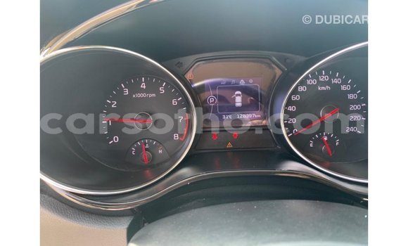 Sayi Imported Kia Carnival White Mota in Import - Dubai a Maseru Sayi Imported Kia Carnival White Mota in Import - Dubai a Maseru