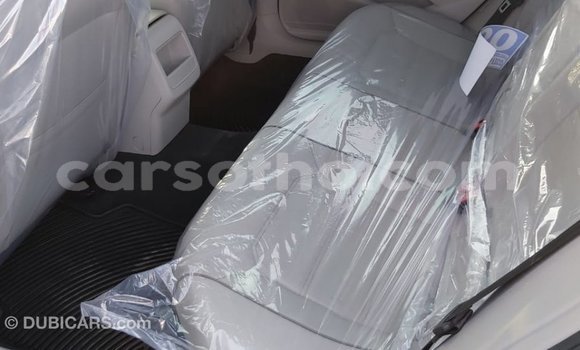 Sayi Imported Volkswagen Passat Blue Mota in Import - Dubai a Maseru Sayi Imported Volkswagen Passat Blue Mota in Import - Dubai a Maseru