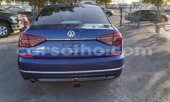 Sayi Imported Volkswagen Passat Blue Mota in Import - Dubai a Maseru Sayi Imported Volkswagen Passat Blue Mota in Import - Dubai a Maseru