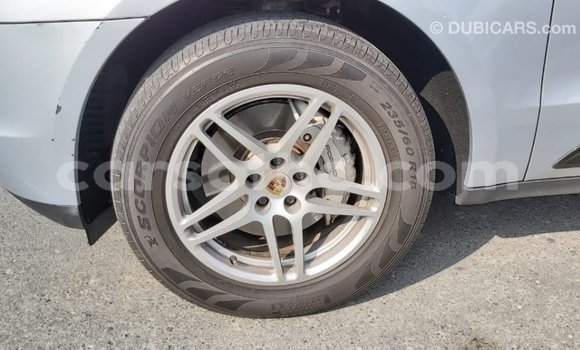 Sayi Imported Porsche Macan Other Mota in Import - Dubai a Maseru Sayi Imported Porsche Macan Other Mota in Import - Dubai a Maseru