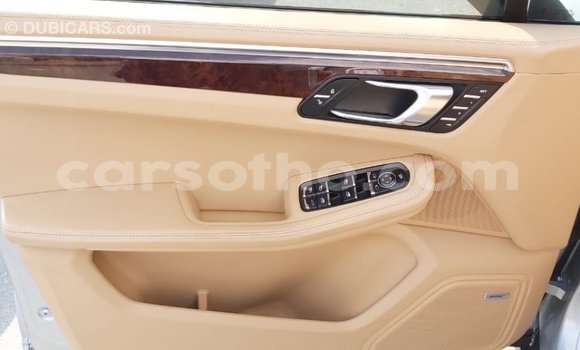 Sayi Imported Porsche Macan Other Mota in Import - Dubai a Maseru Sayi Imported Porsche Macan Other Mota in Import - Dubai a Maseru