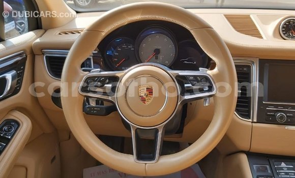 Sayi Imported Porsche Macan Other Mota in Import - Dubai a Maseru Sayi Imported Porsche Macan Other Mota in Import - Dubai a Maseru